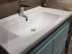 Faucet sink